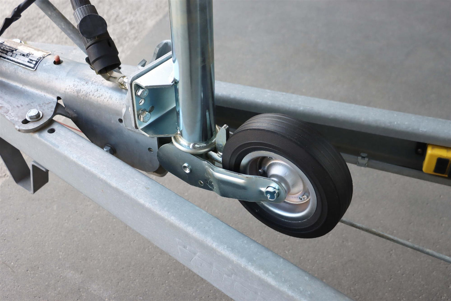Trailer automatic jockey wheel 60mm 400kg vertical load