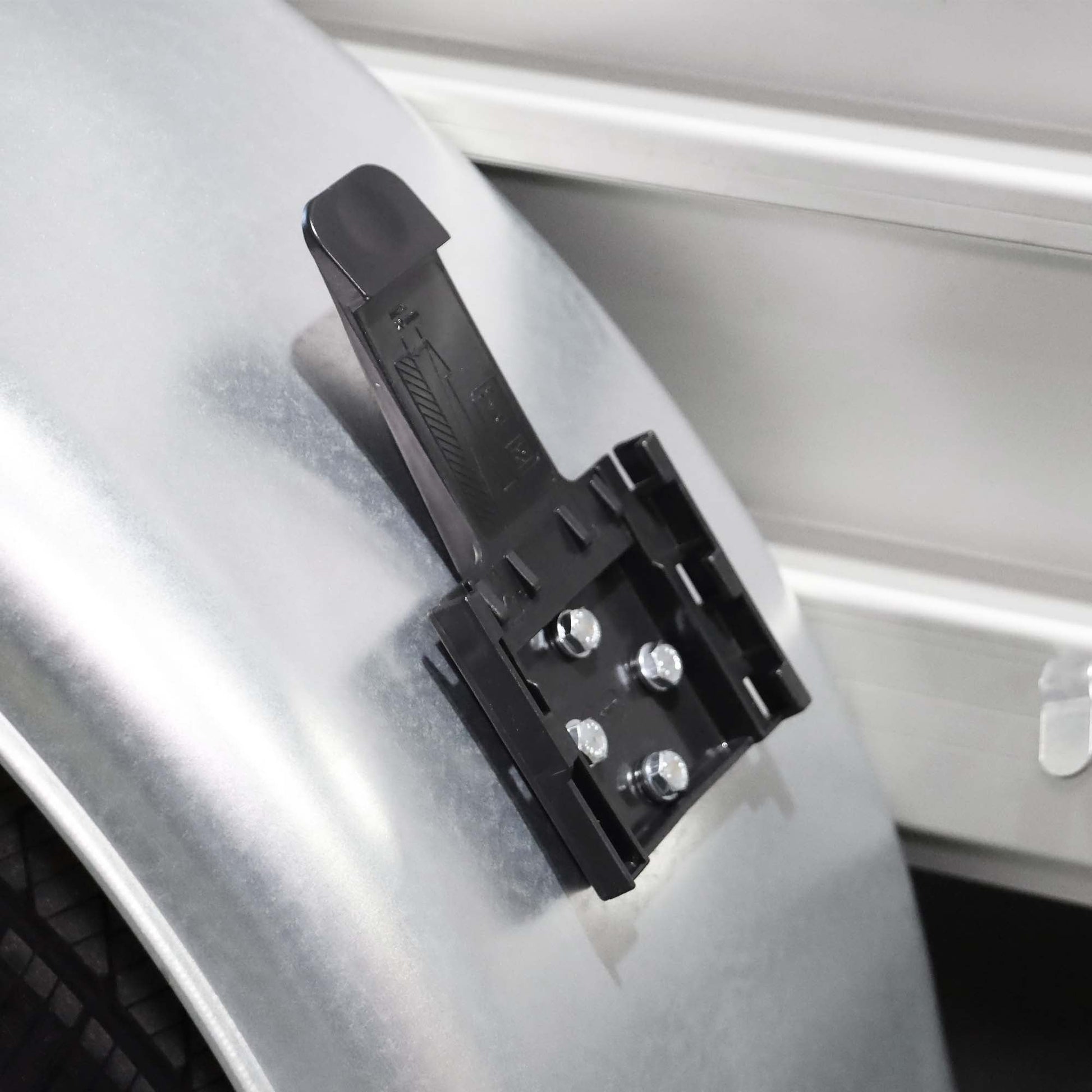 Unterlegkeil Bremskeil Schwarz mit Klipp - Halter - TMN - shop.de