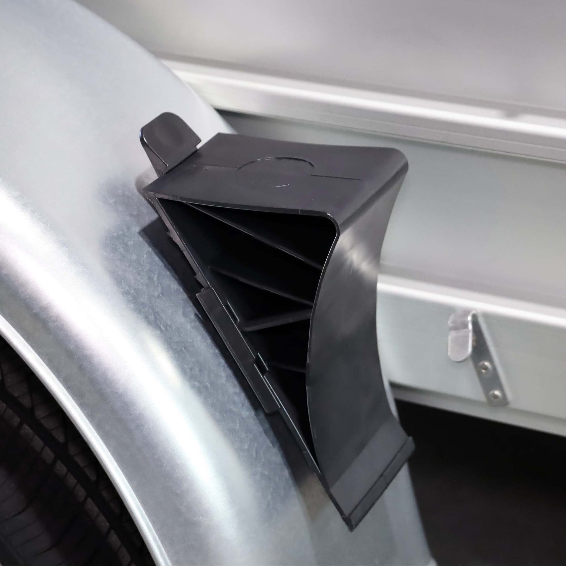 Unterlegkeil Bremskeil Schwarz mit Klipp - Halter - TMN - shop.de