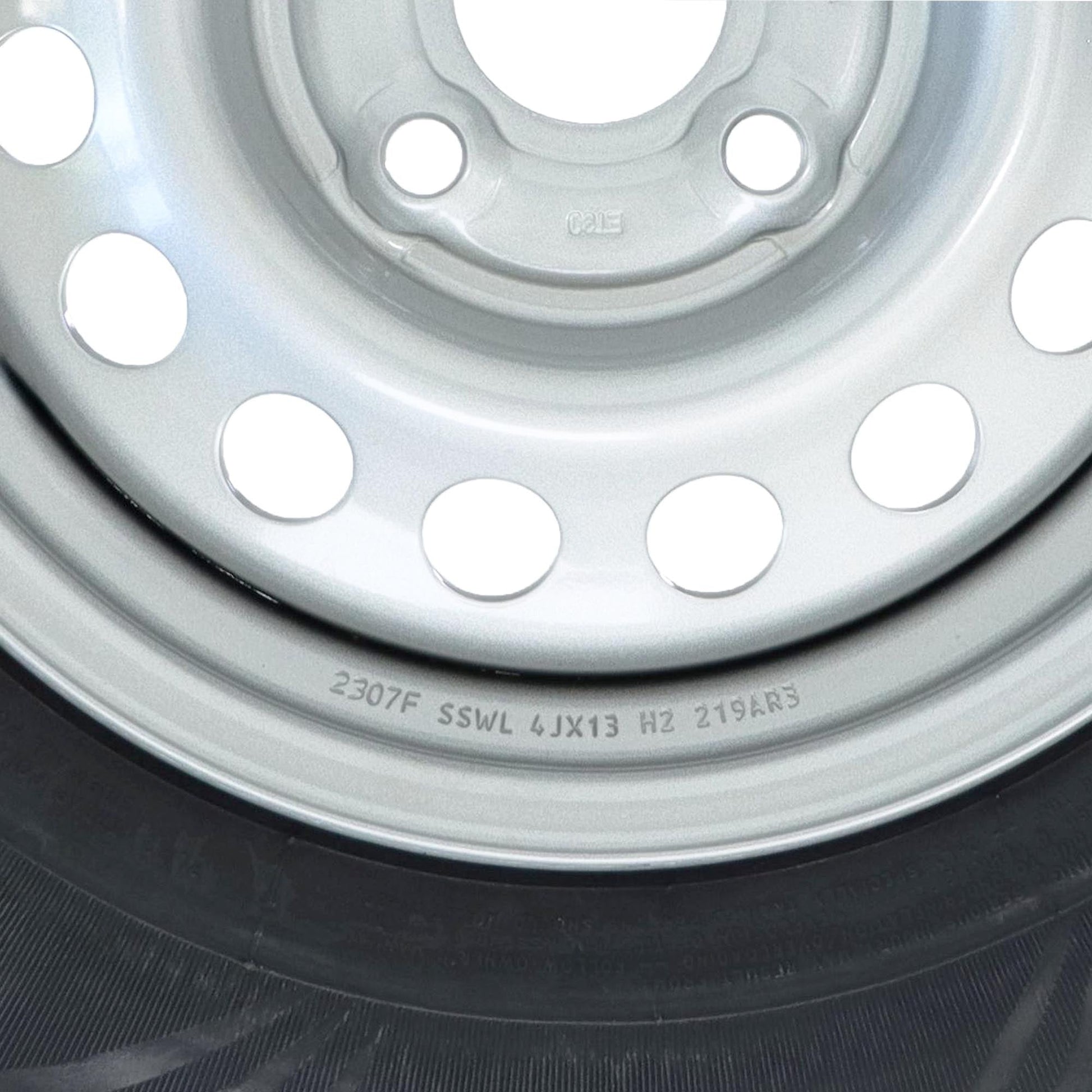 Komplettrad 145/80 R13 79N XL M+S auf 4Jx13H2 Felge 4x100 ET30 - TMN - shop.de